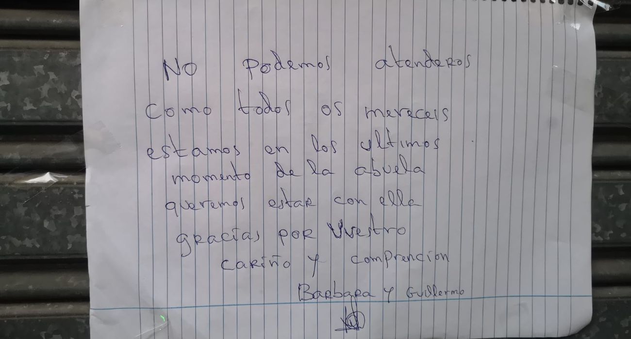 El cartel de disculpas de una tienda de barrio de toda la vida. 
