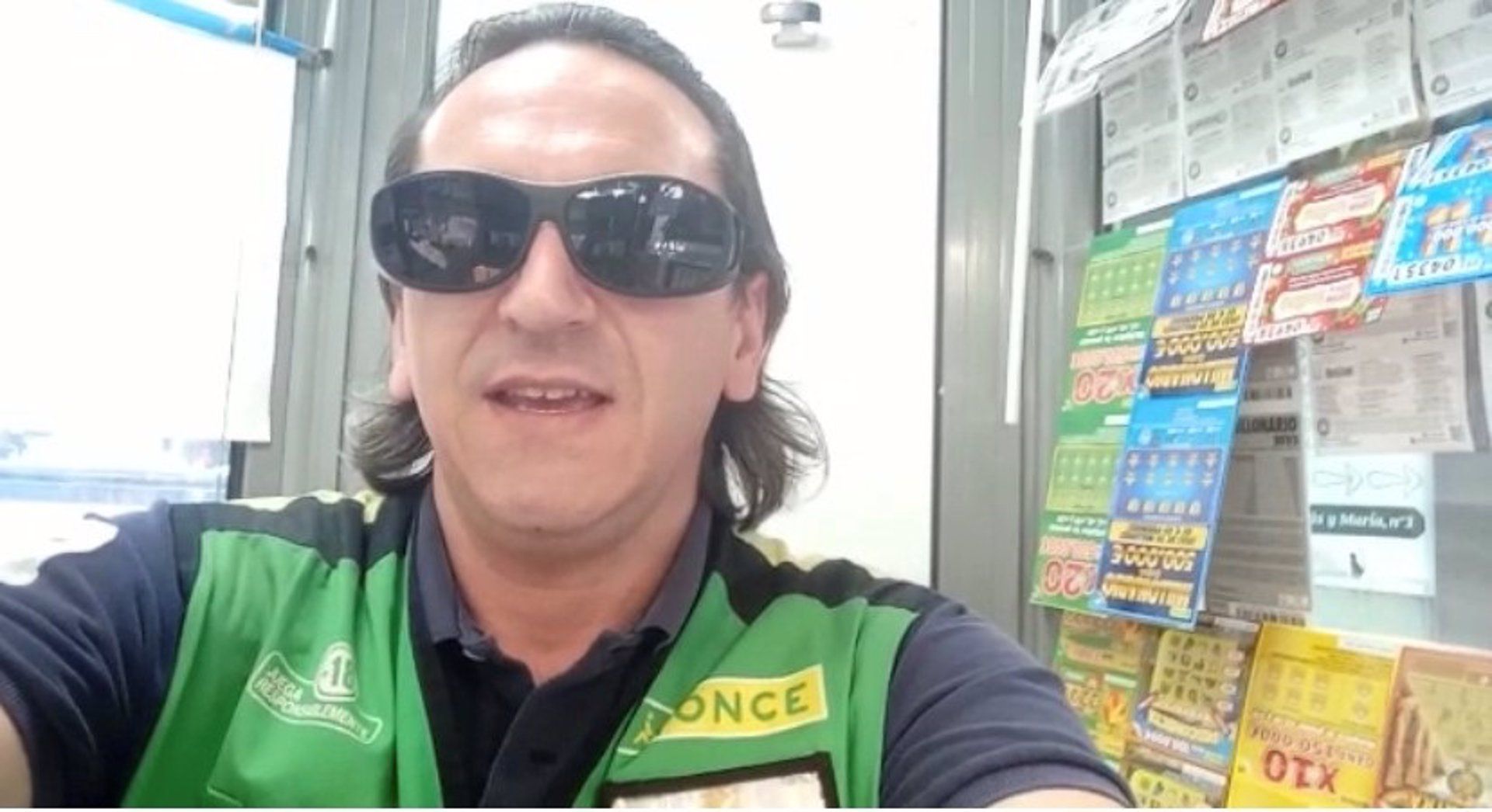 El cantaor Antonio Mejías reparte 350.000 euros antes de recibir el premio de la Bienal de Flamenco 