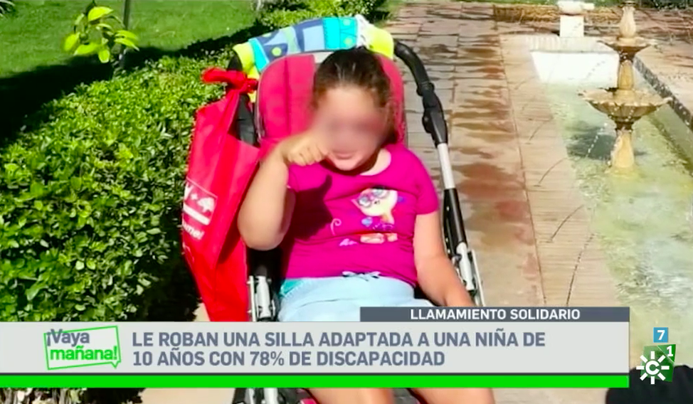 Roban una silla adaptada de la Junta a una niña sevillana de 10 años con un 78% de discapacidad. FOTO: CANAL SUR. 