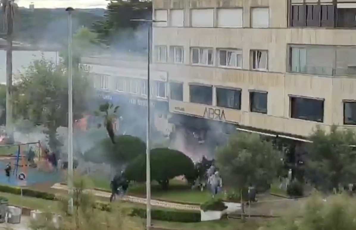 Batalla campal: unos 50 ultras de Racing y Málaga quedan para pegarse antes del partido.