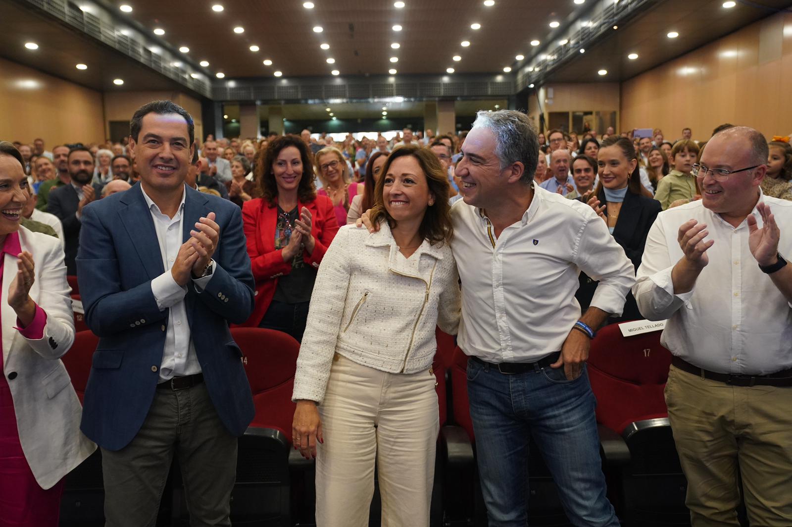 En la imagen, Navarro y Bendodo junto a Gamarra y Moreno, este sábado en Málaga.