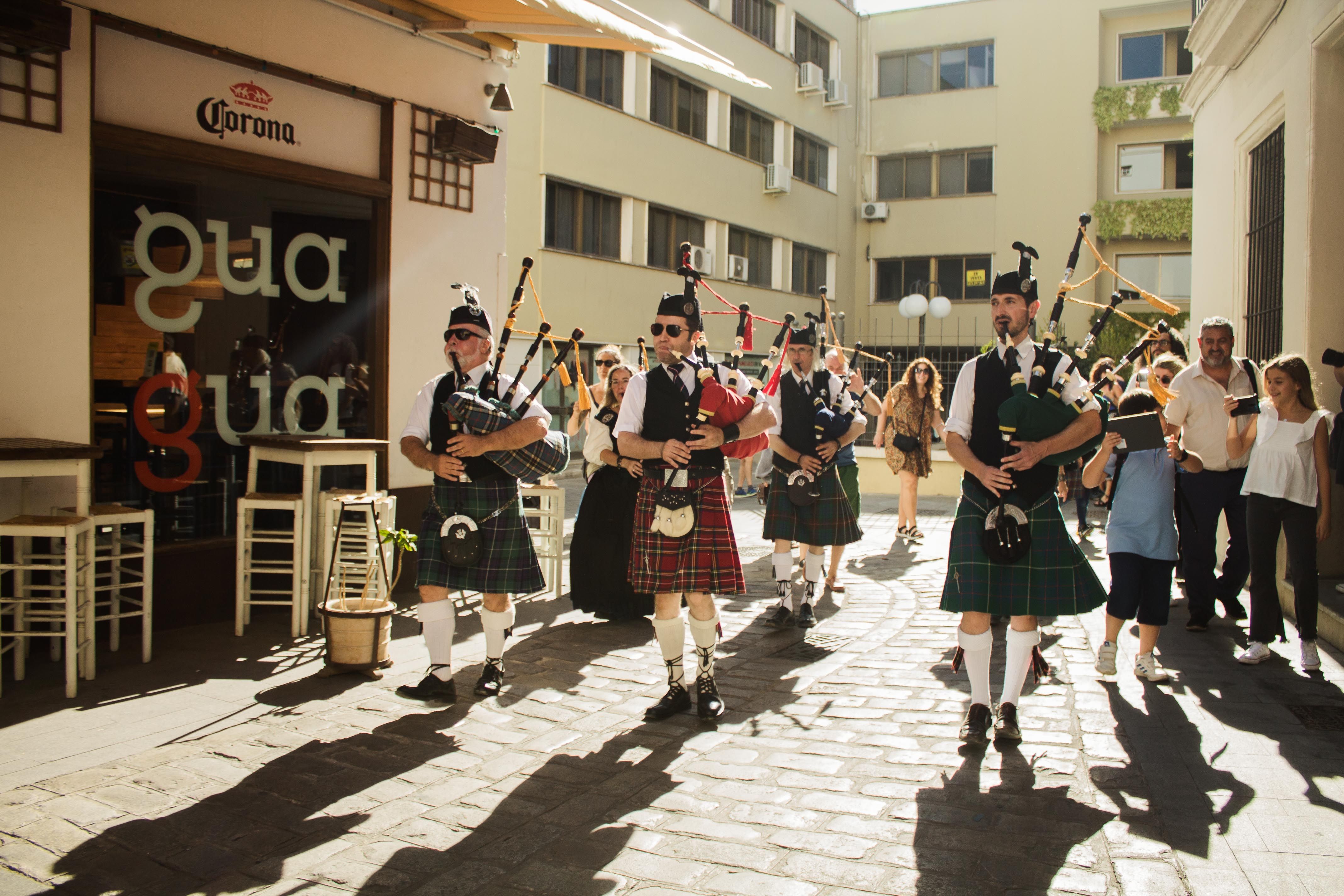 Sur Pipes Band 9 Sur Pipes Band 9