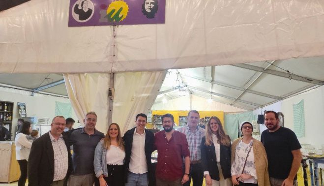 Jorge Rodríguez, junto a Miguel Ángel Ortega, en la caseta de la Feria de Arcos hace unos días.