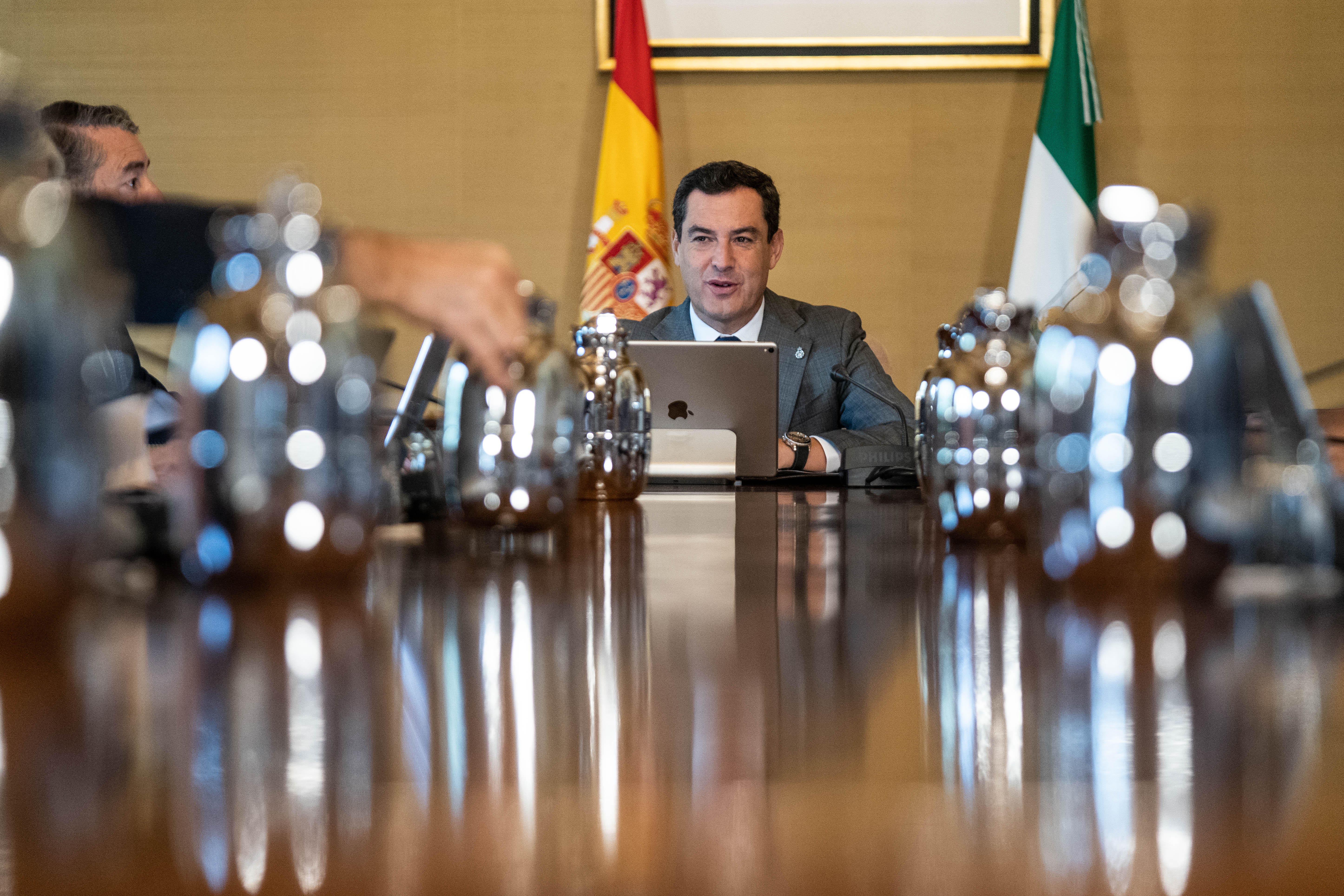 Juanma Moreno durante el consejo de Gobierno de la Junta de Andalucía.