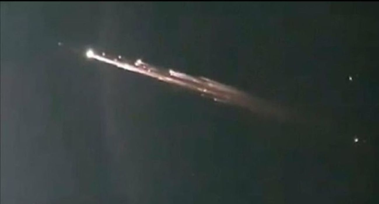 El objeto volador no identificado que se ha visto en diferentes localidades de la provincia. FOTO: FRANCISCO AUCHEL El objeto volador no identificado que se ha visto en diferentes localidades de la provincia. FOTO: FRANCISCO AUCHEL