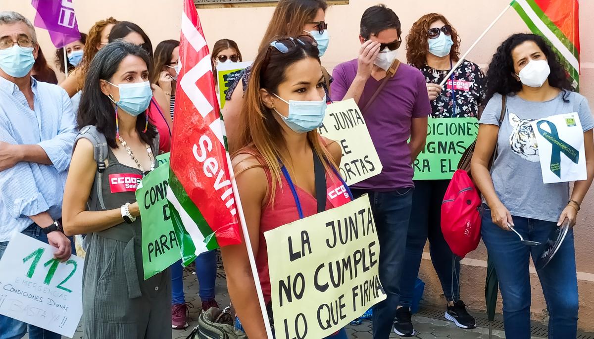 Imagen de archivo de una concentración del 112 en Sevilla.
