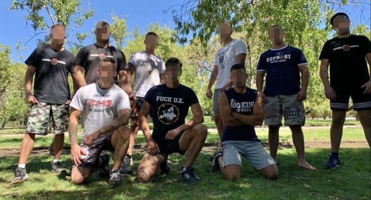 Miembros de Bastión Frontal, el mayor grupo neonazi de España.