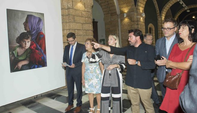 Una recomendación, vayan a ver la exposición de Gonzalo Höhr. DIPUTACIÓN