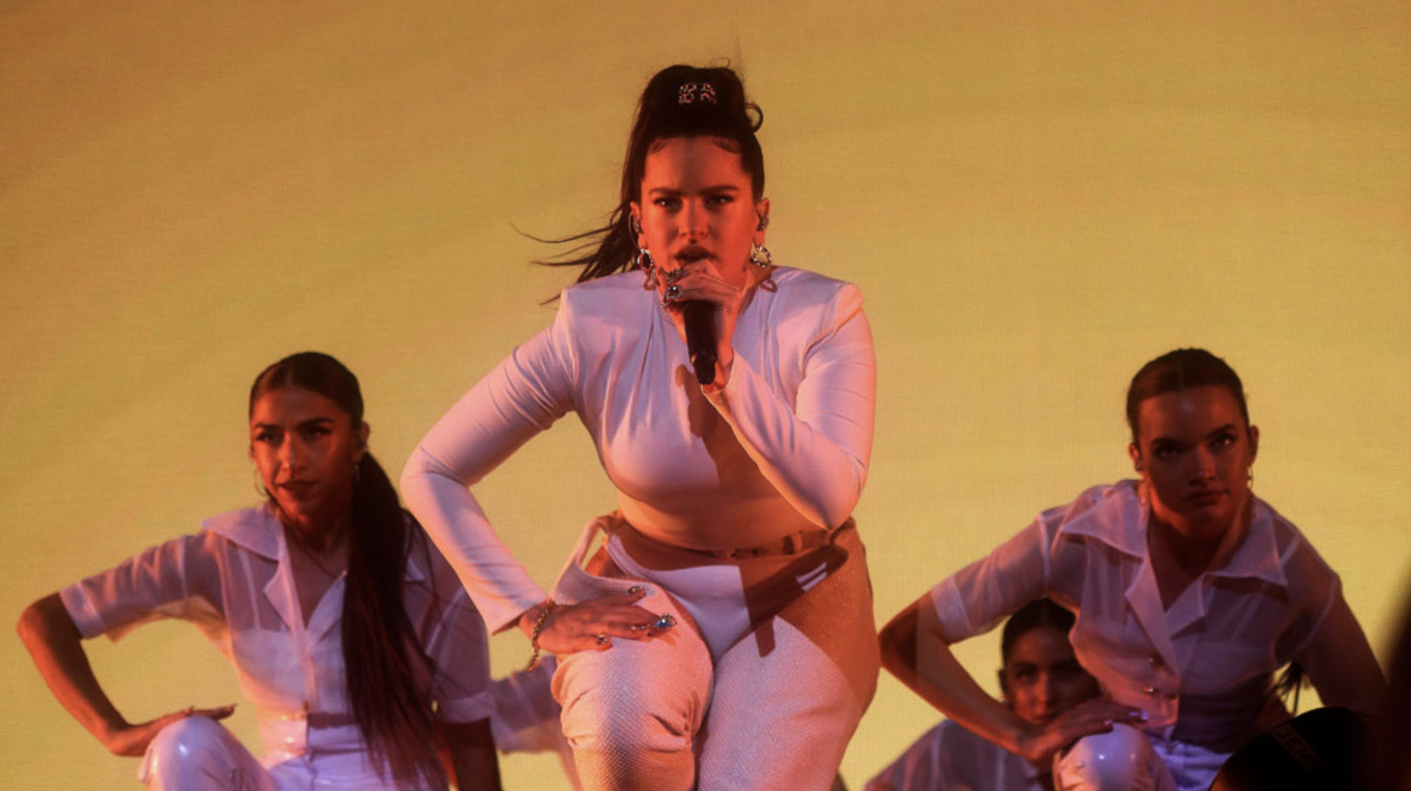 Rosalía, en su concierto en Córdoba, en una imagen de CANAL SUR.