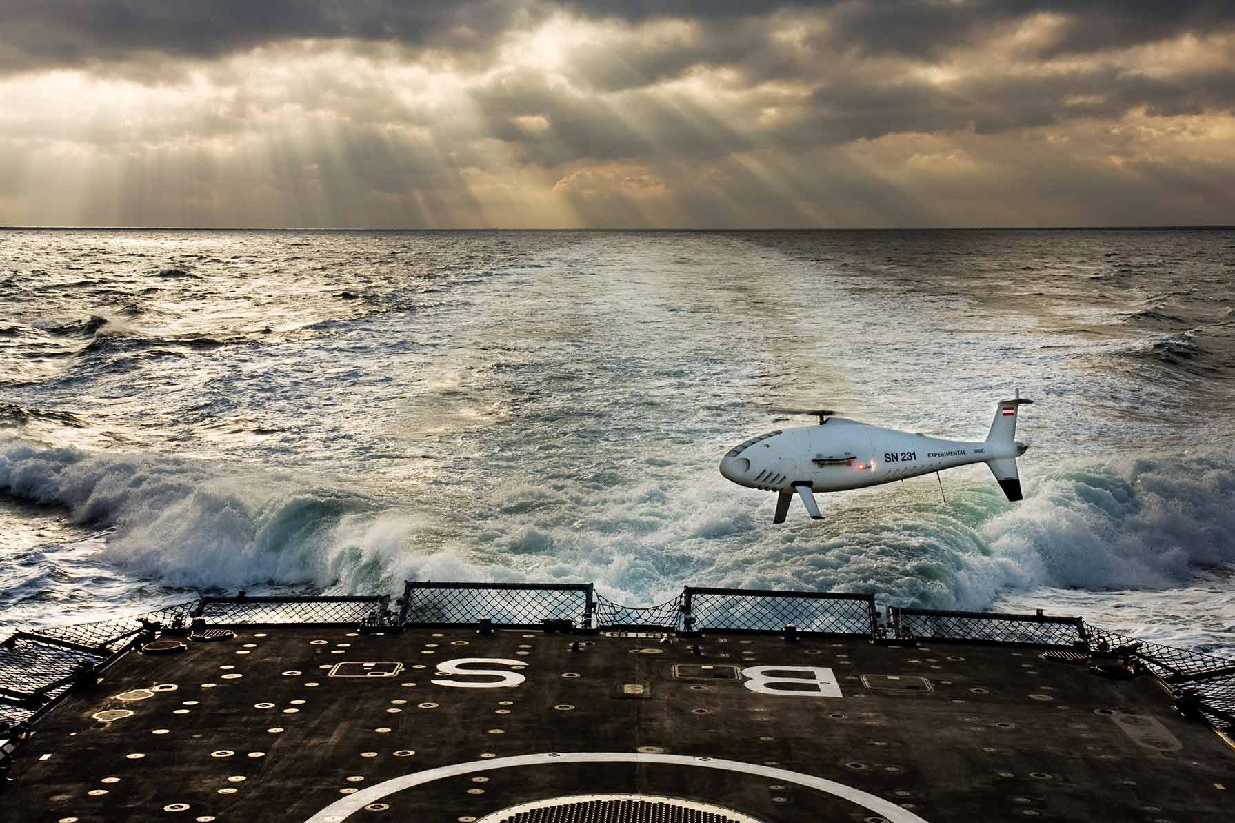 Salvamento Marítimo empleará los helicópteros no tripulados Camcopter S-100 de la compañía austríaca Schiebel