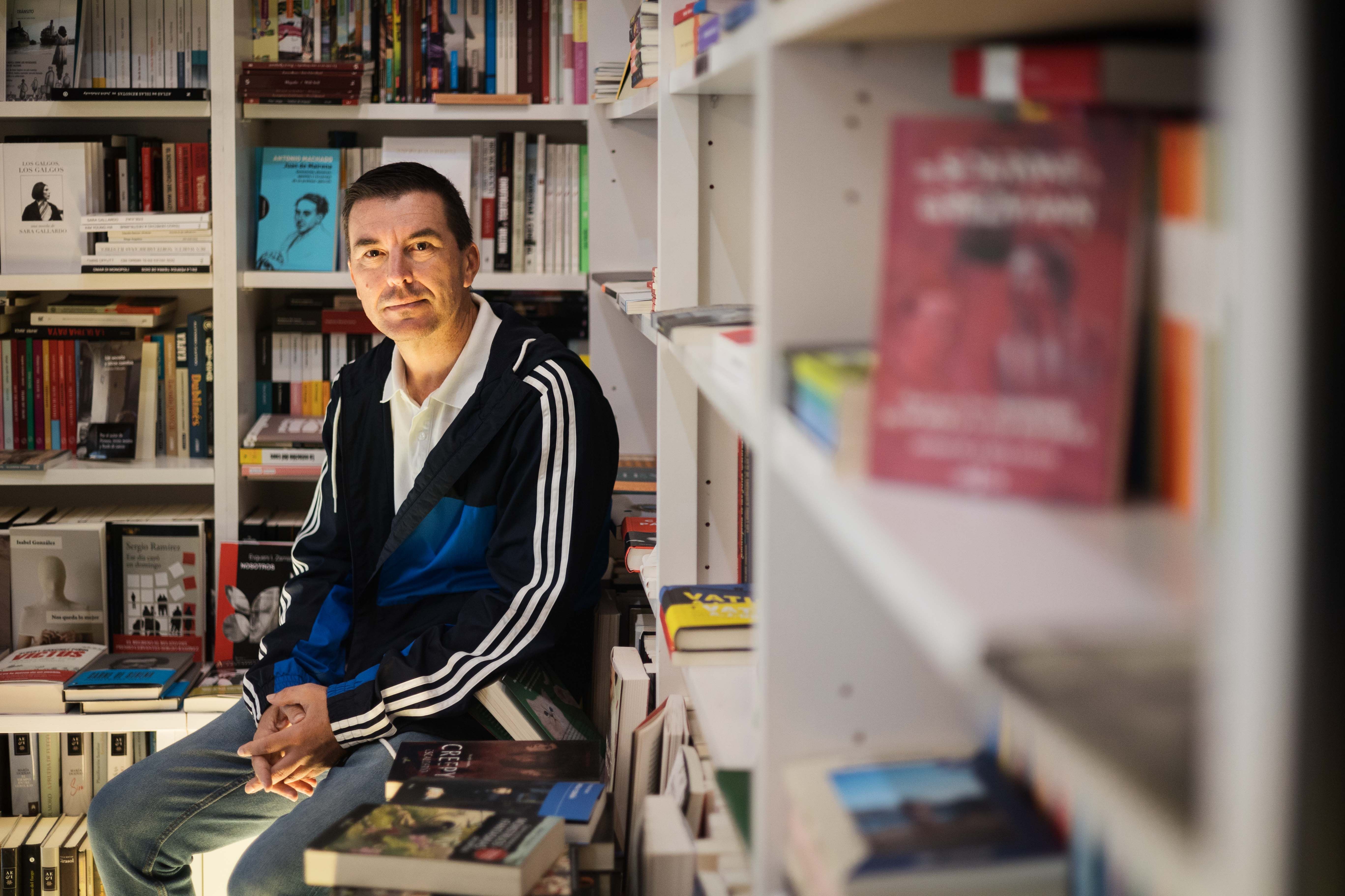 Una historia previa al mundial de Qatar: los 93 futbolistas campeones del mundo que jugaron en España. Antonio de la Rosa, su autor.