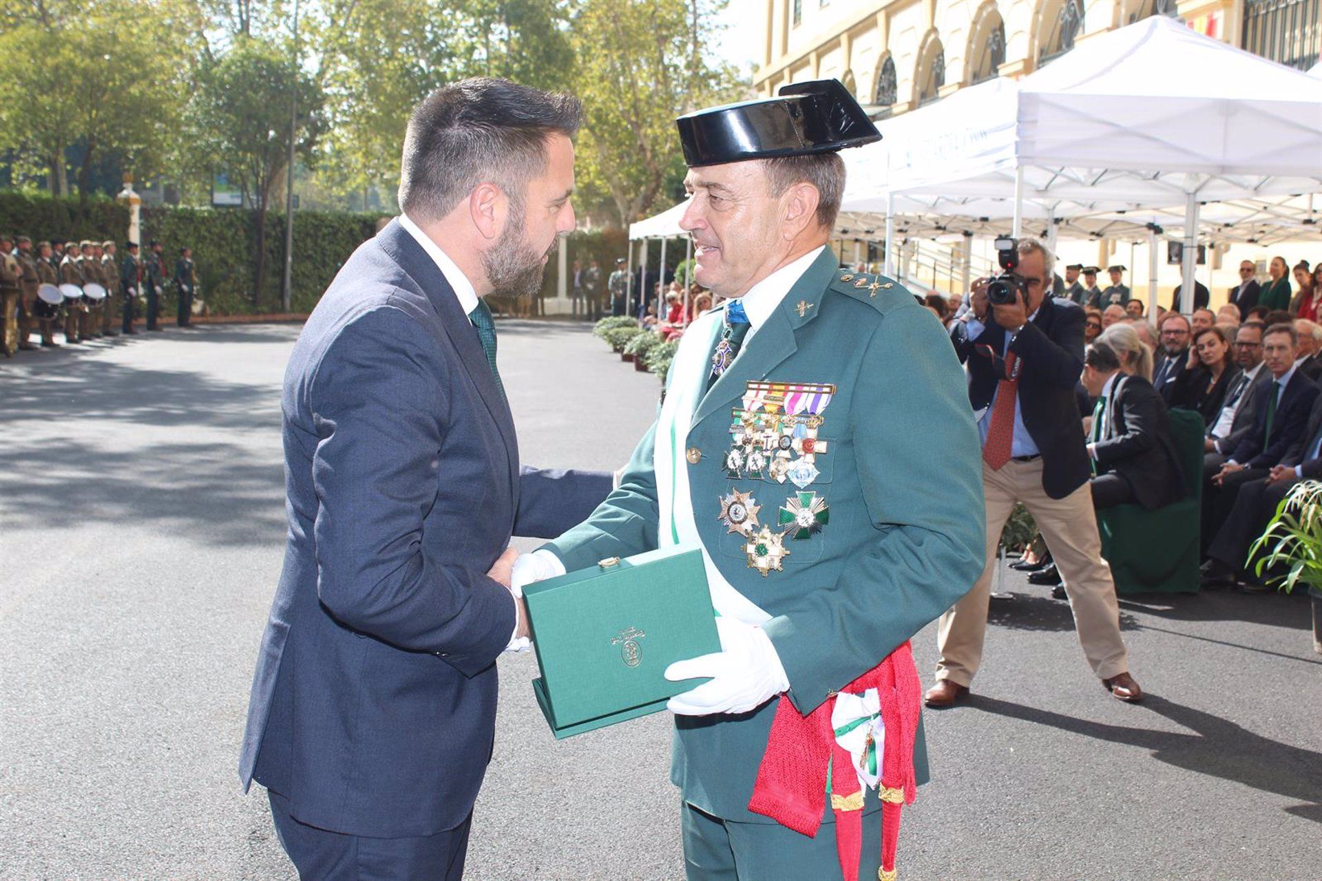 Tricornio de Gala de la Guardia Civil para la Zona Franca de Cádiz.