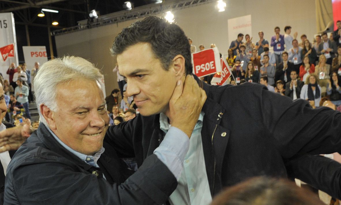 Felipe González y Pedro Sánchez, en una imagen de hace unos años.
