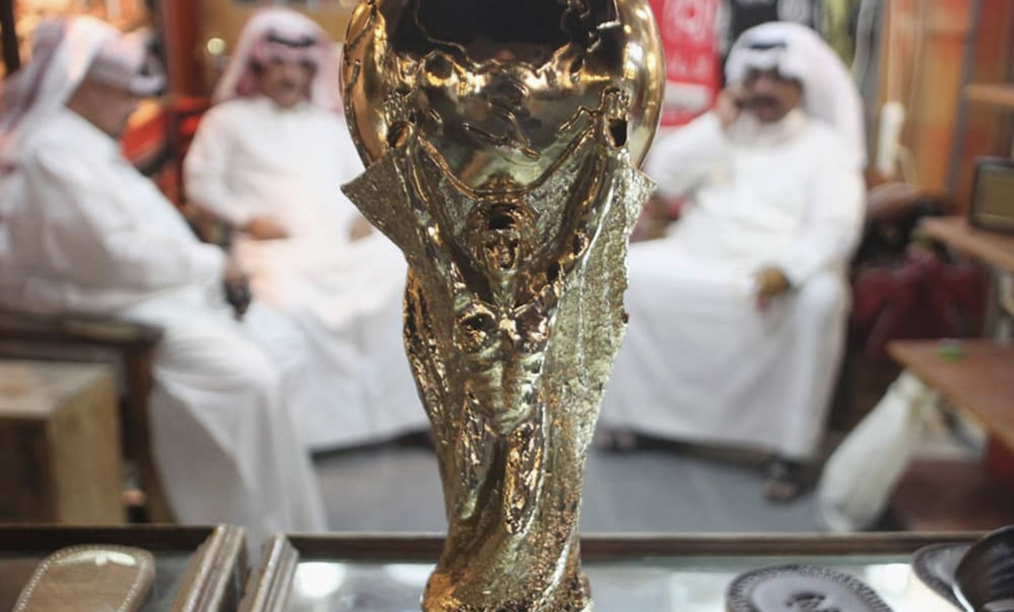 Copa del Mundo en Qatar, tierra de jeques y explotación de trabajadores, en una imagen de Amnistía Internacional.