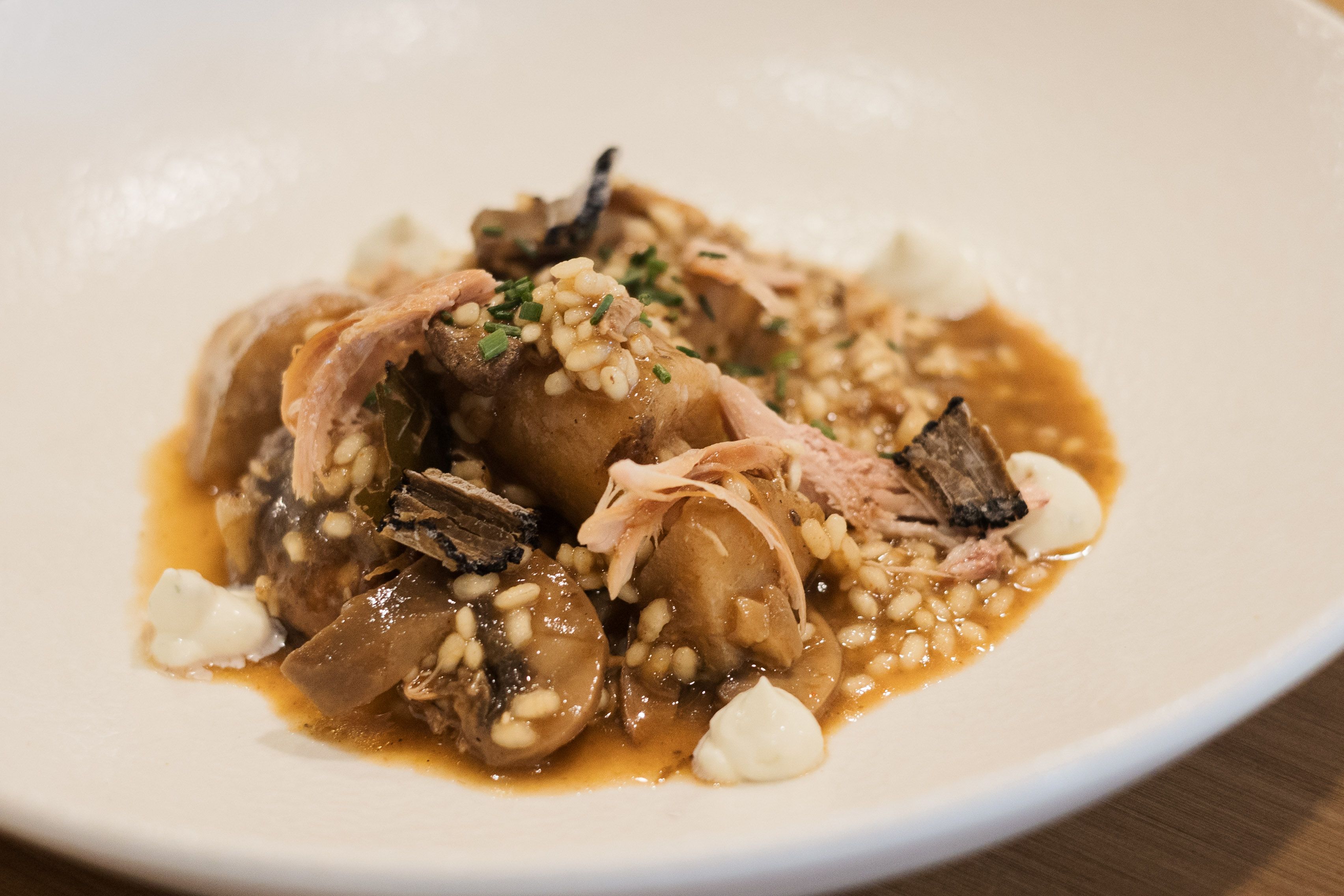 Arroz meloso de perdiz, setas y trufa.