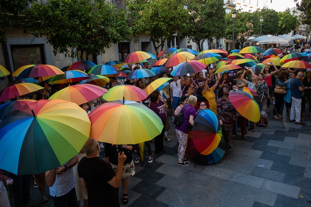 Un Día del Orgullo en Jerez, en una imagen de archivo. JereLesGay relanza 17 años después su Grupo Trans.   FOTO: MANU GARCÍA