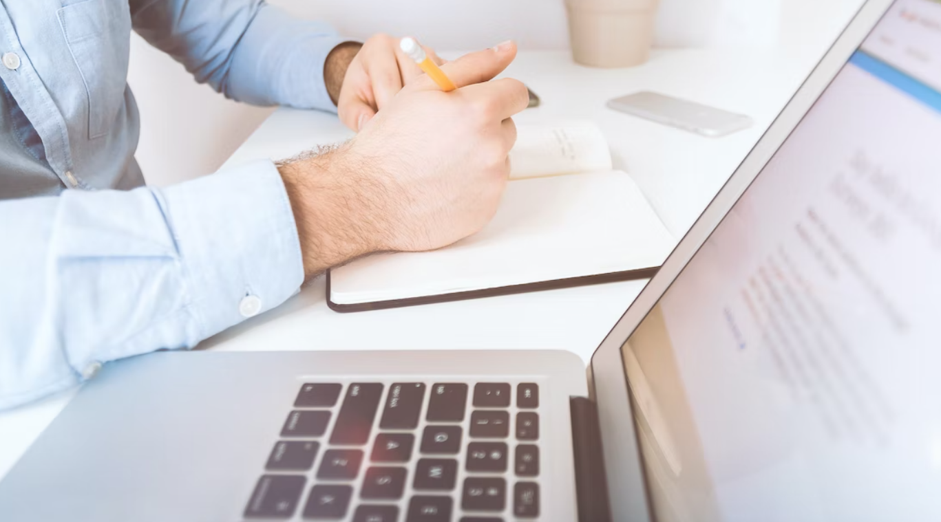 Descubre cómo elegir tu asesoría online.