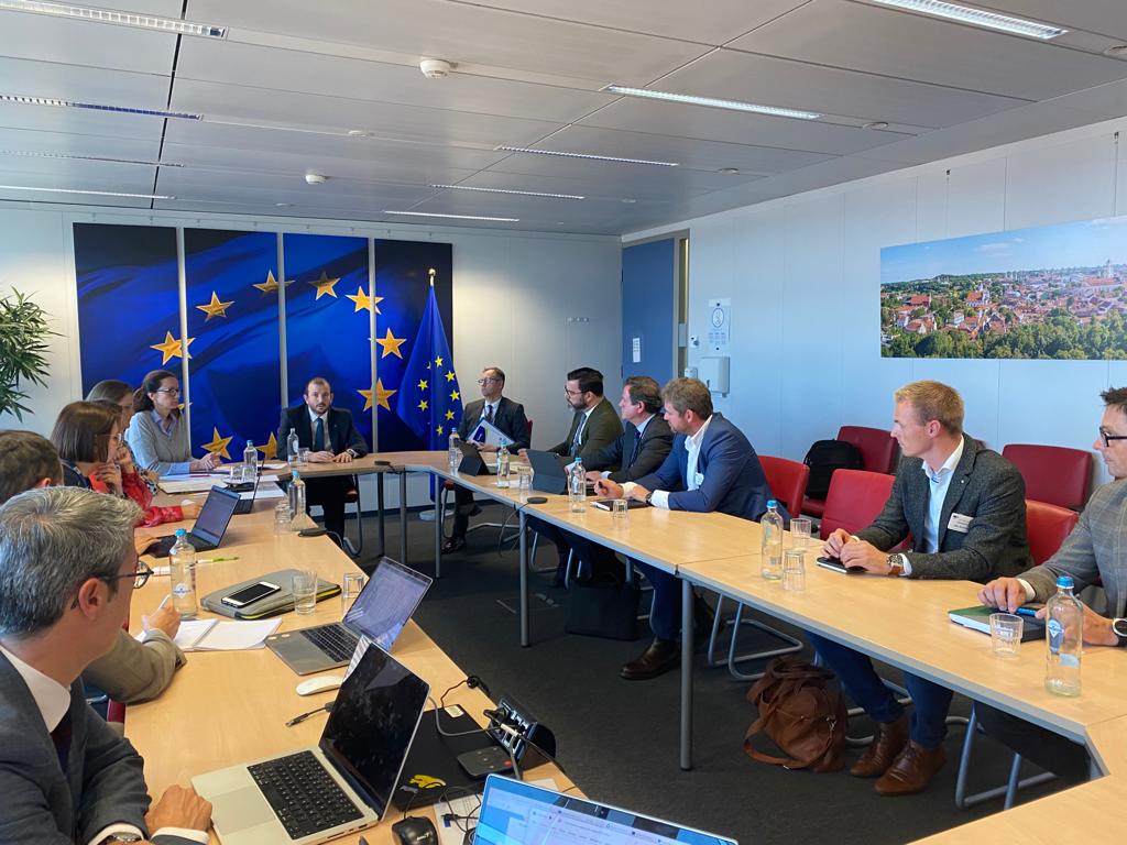 Reunión EBFA con comisario Sinkevicius sobre cierre zonas pesca de fondo Bruselas. CEPESCA