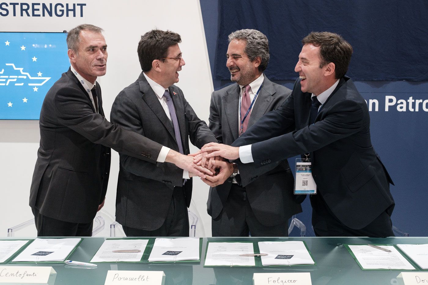 Buenas noticias para Navantia. El consorcio liderado por Naviris junto con Fincantieri, Naval Group y Navantia firman el acuerdo en París. NAVANTIA