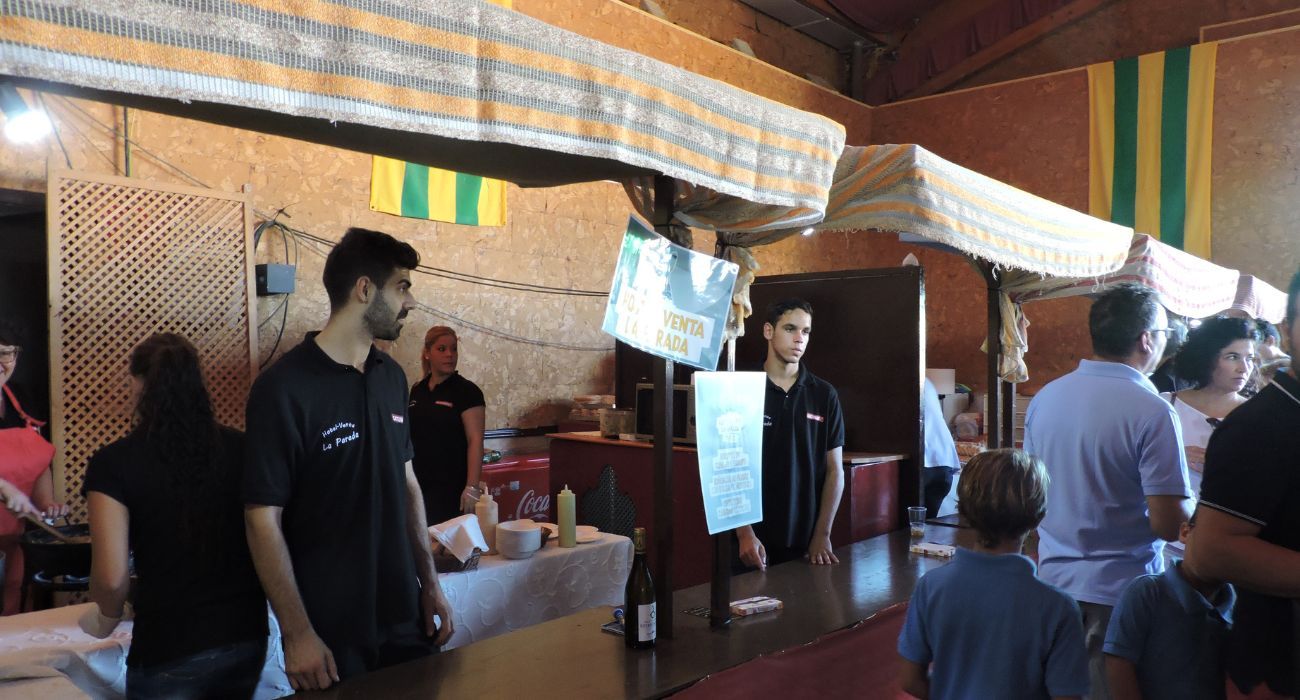 Una imagen de la primera edición de la Fiesta del Conejo y la Caza Menor celebrada en Paterna (Cádiz).