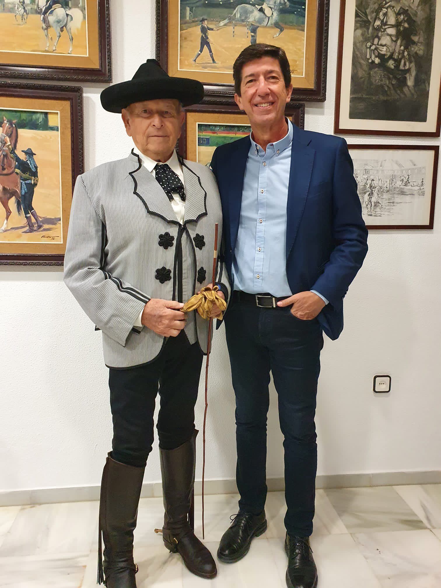 Dos artistas del rejoneo, cada uno en su terreno: Álvaro Domecq y Juan Marín