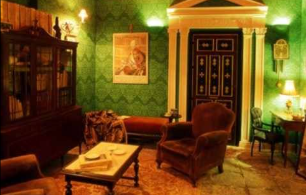 La coctelería Archivo de Indias de Cádiz se convertirá en escenario de un pasaje del terror muy teatral.