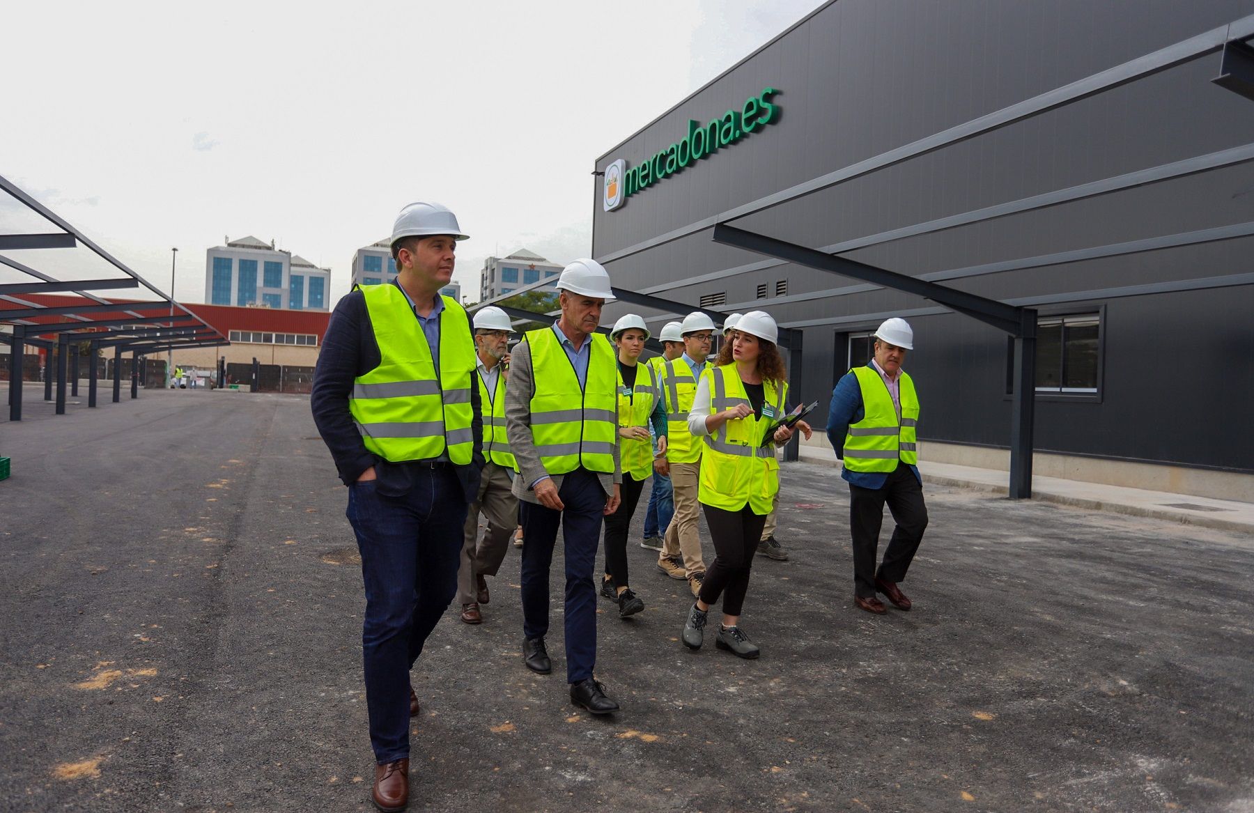 Mercadona ultima en Sevilla su plataforma de venta online tras invertir 25 millones de euros.