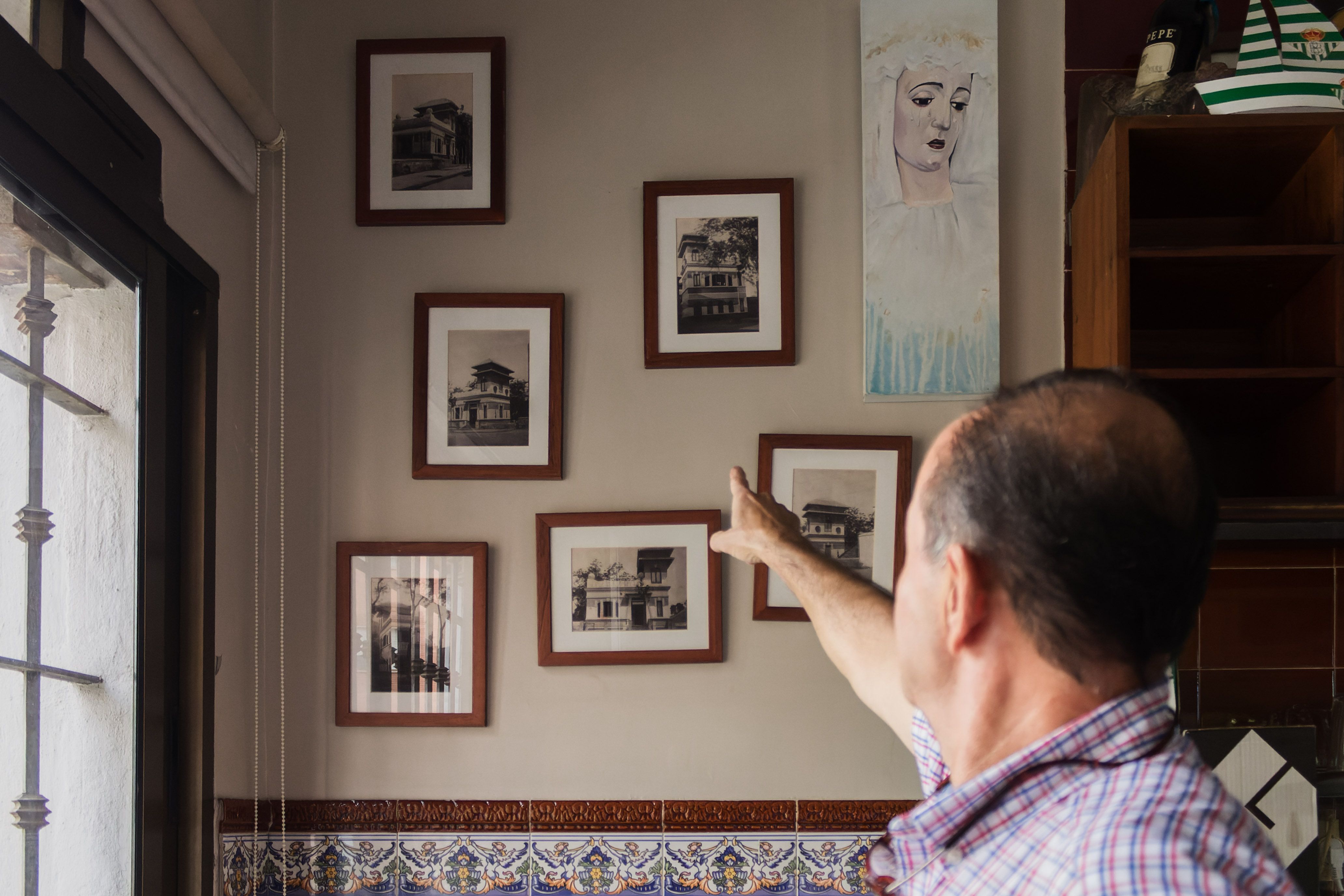 En el interior, fotografías que recuerdan momentos vividos en el establecimiento. CANDELA NÚÑEZ