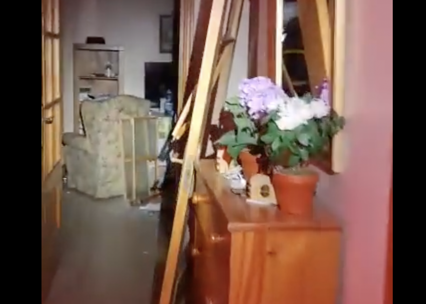 Imagen del interior de la vivienda en la que se ha registrado la explosión.