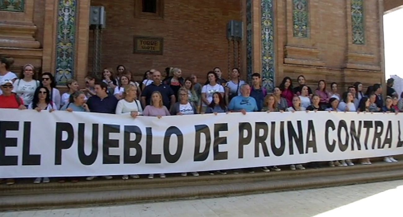 El pueblo de Pruna, contra la venta de droga.   CANAL SUR 