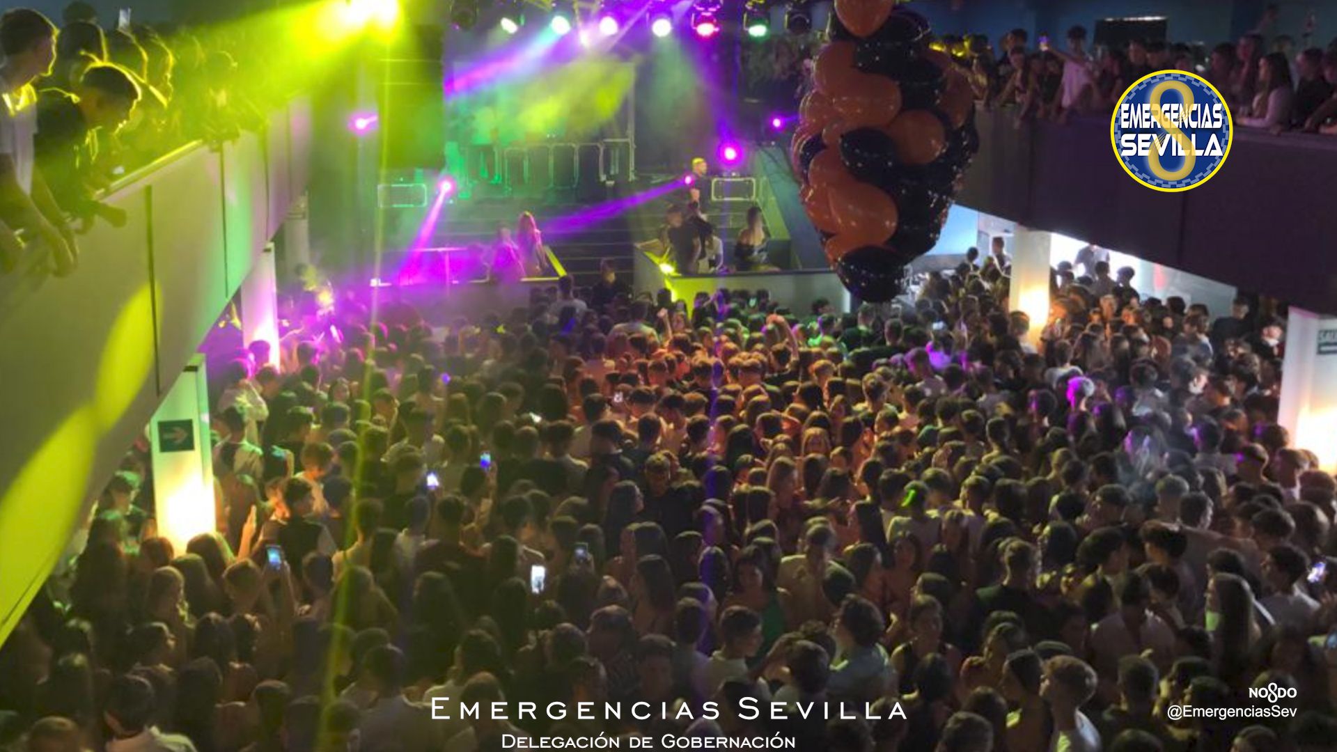 Sin ventilación y con las salidas de emergencias bloqueadas. Así estaba la fiesta de Halloween de Sevilla que pudo acabar en tragedia.