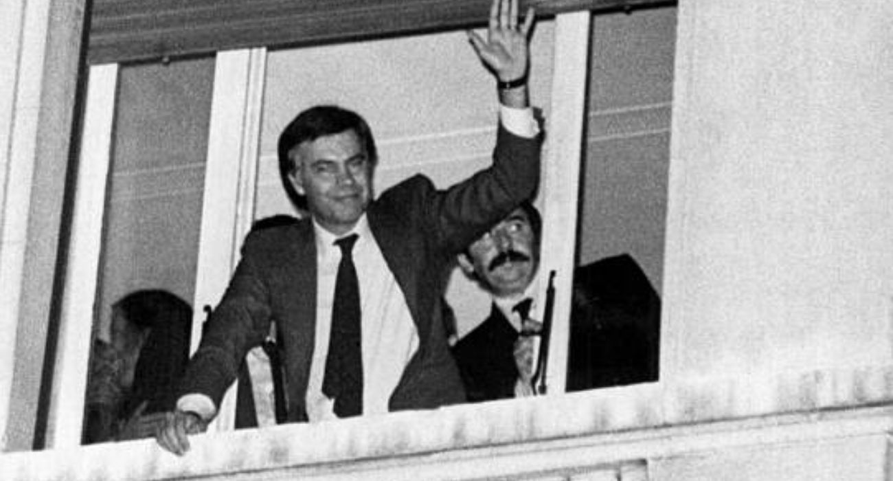 Felipe González, la noche de su triunfo electoral hace 40 años.