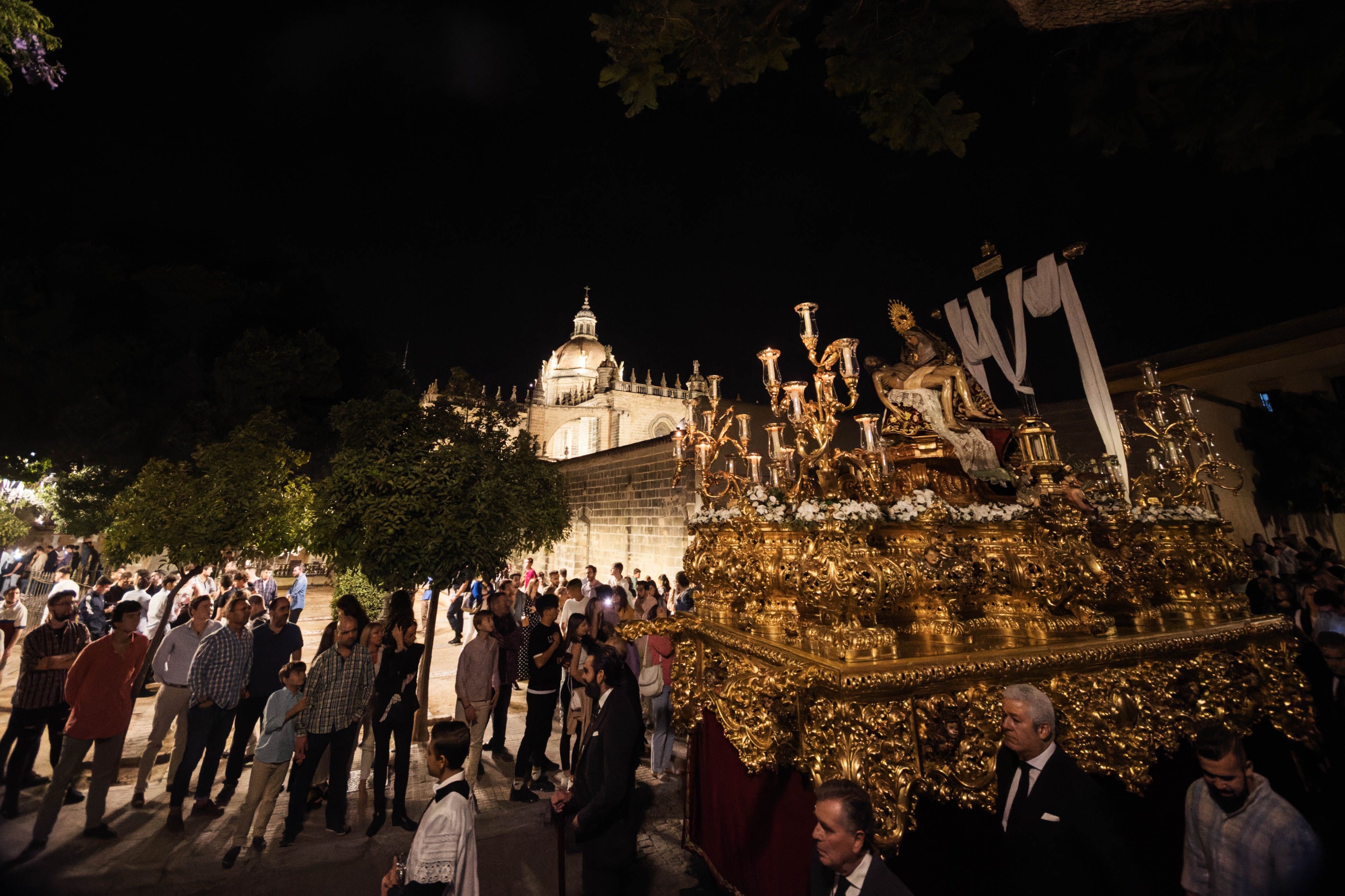 Llegando a la cercana Catedral.  