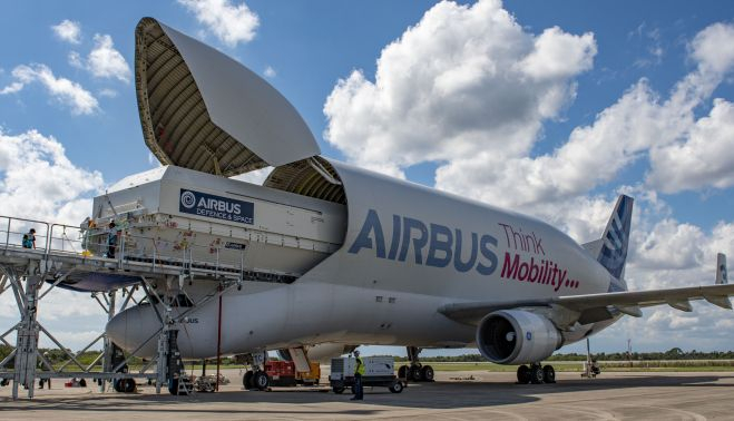 Transporte de un satélite 