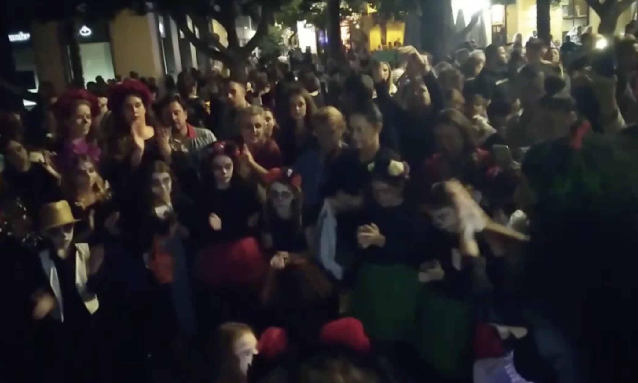 Pataíta de miedo por bulerías y fiesta grande de Halloween en Jerez, en un vídeo de Manu García para lavozdelsur.es.