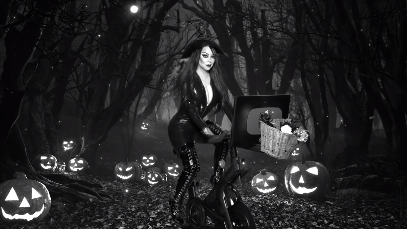 Mariah Carey en su vídeo promocional.