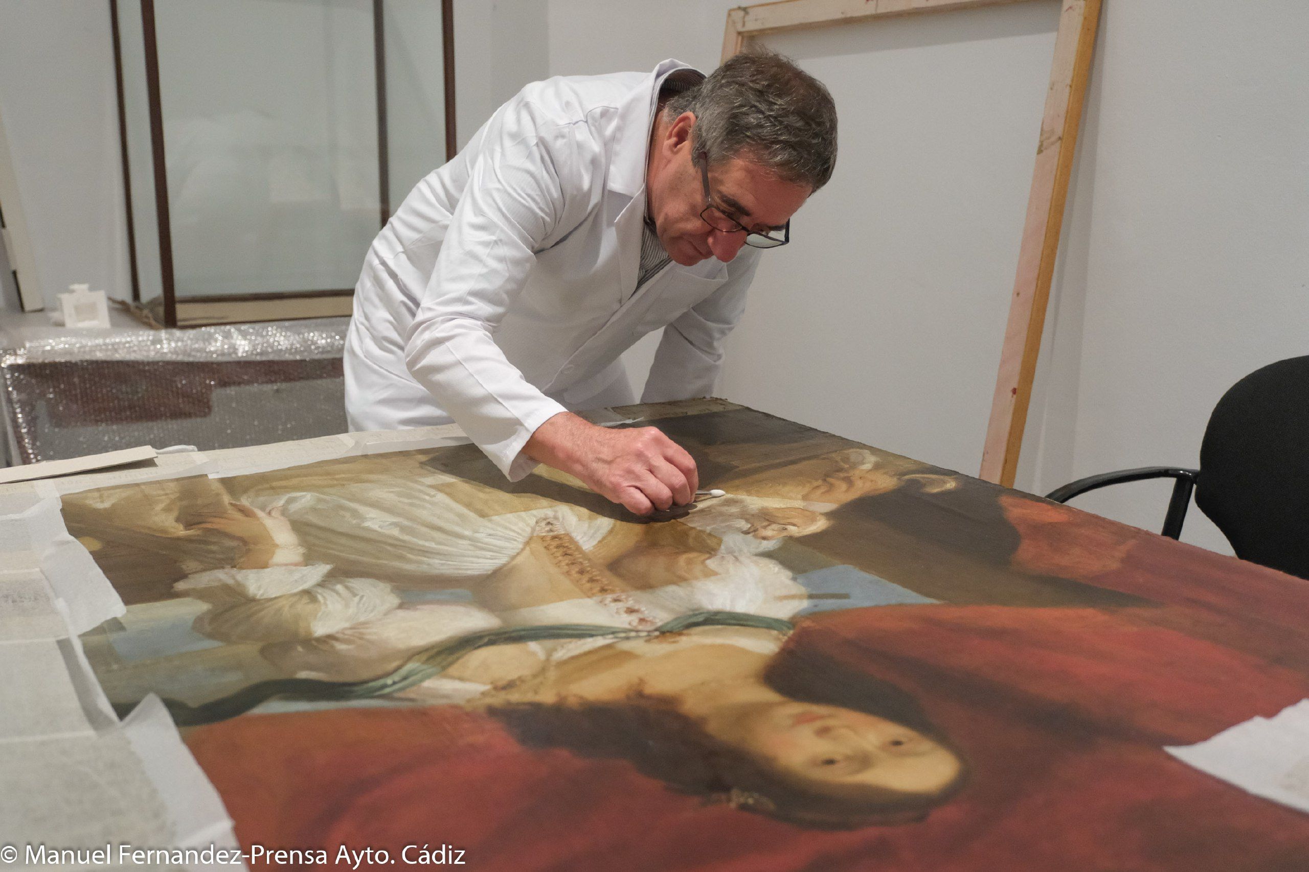 Cádiz restaura un óleo anónimo de mediados del XIX de la regidora honoraria de la ciudad.