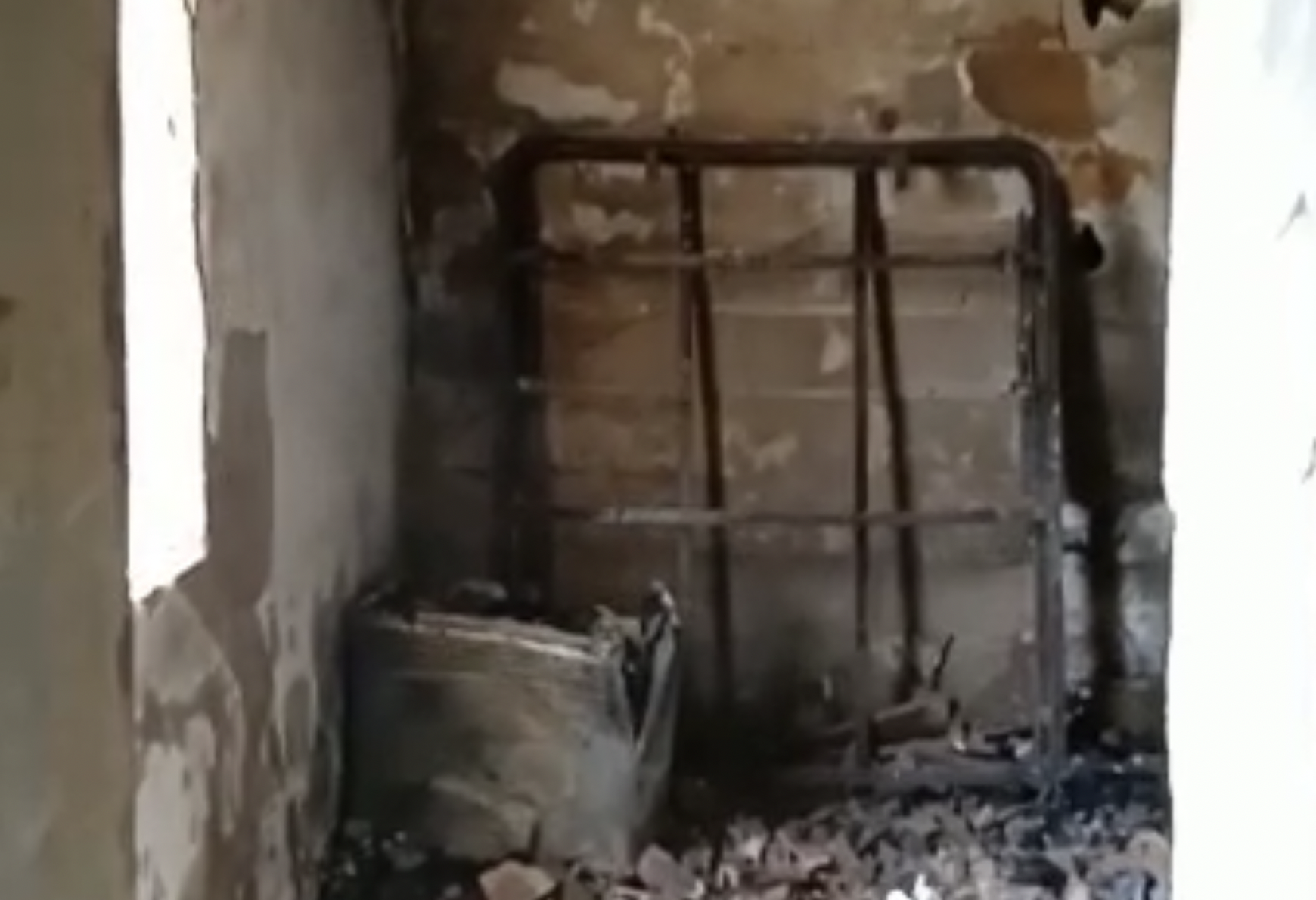 Estado en el que ha quedado la casa de campo de una familia en Chiclana.