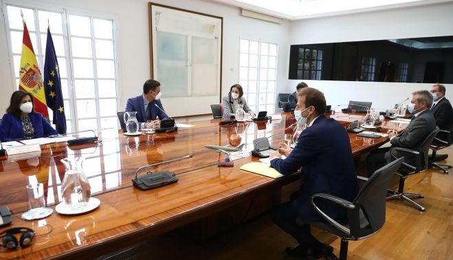 El presidente del Gobierno, Pedro Sánchez, mantuvo en febrero (días 4 y 10), en el Palacio de la Moncloa, sendas reuniones con el consejero delegado de Airbus, Guillaume Faury. MONCLOA