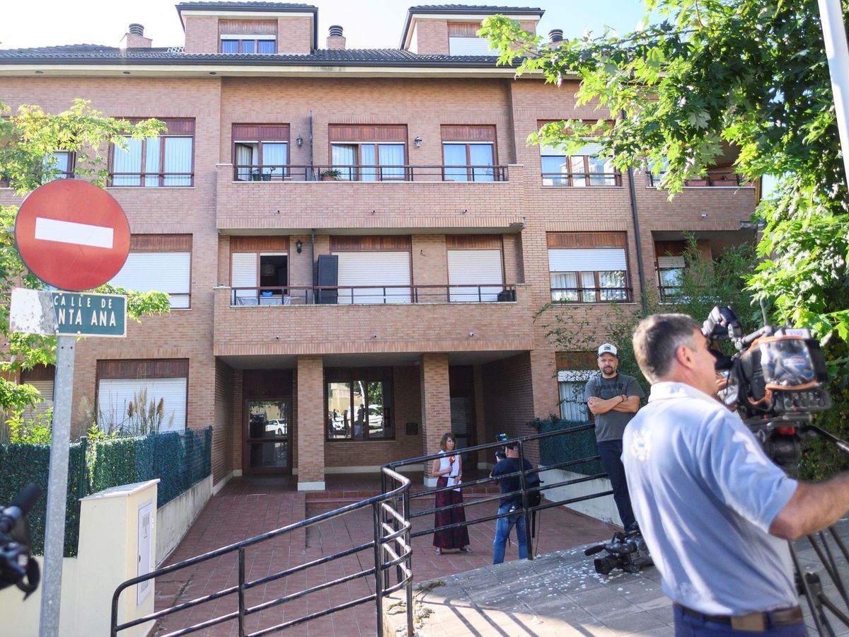 Edificio donde vivía la pareja. Edificio donde vivía la pareja.