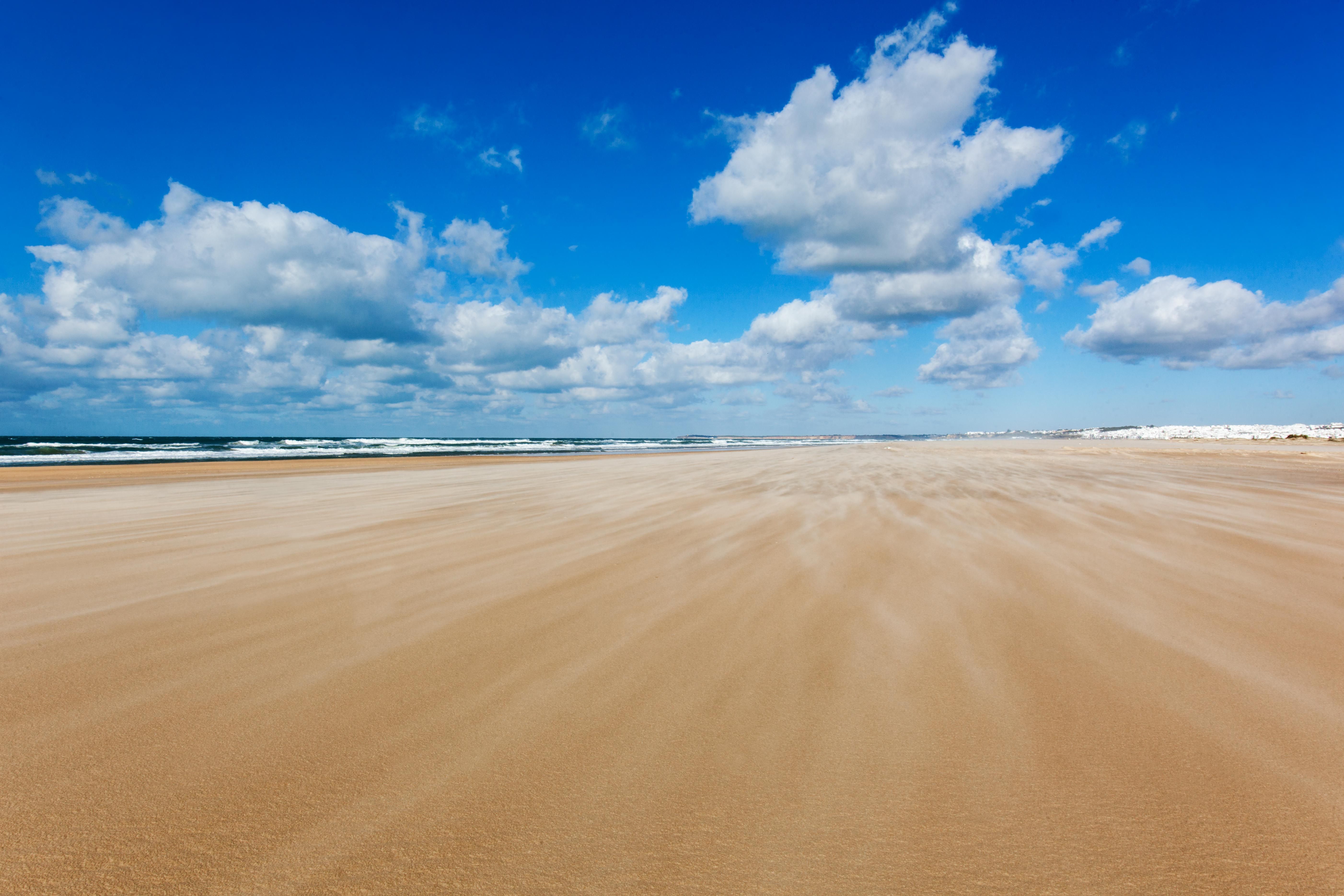 Conil cuenta con playas kilométricas.