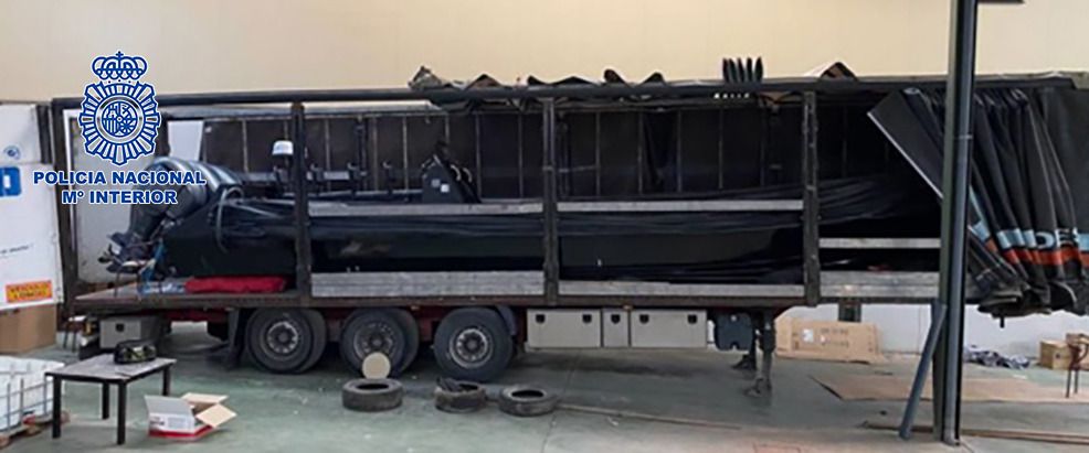 Desmantelamiento taller ensamblaje de narcolanchas en Campo de Gibraltar. GUARDIA CIVIL