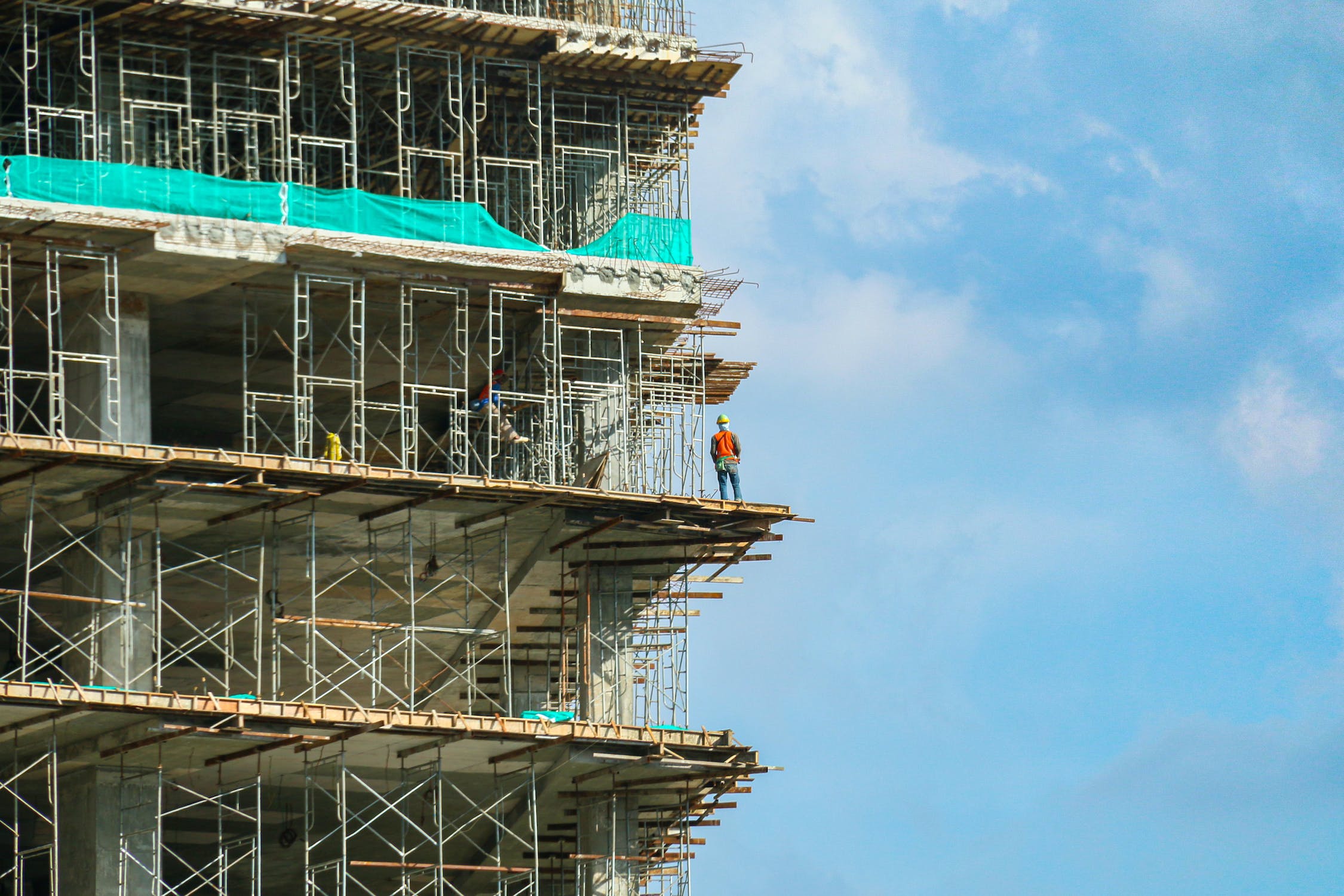 Edificio en obras en una foto de archivo.