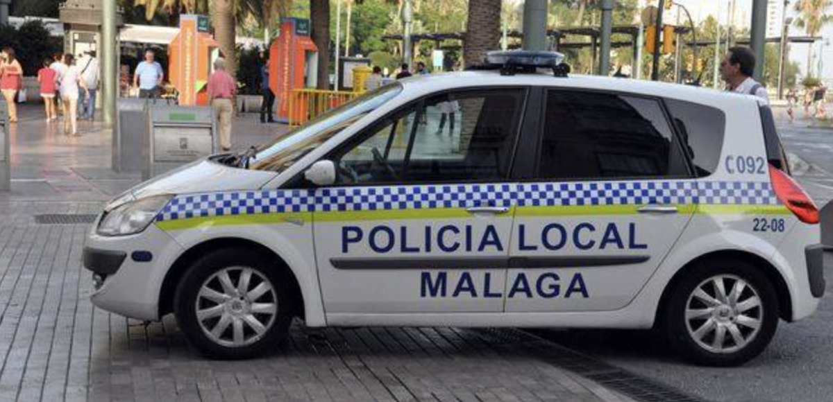 La Policía Local de Málaga tuvo que intervenir en una pelea entre bandas de menores deteniendo a nueve de ellos.