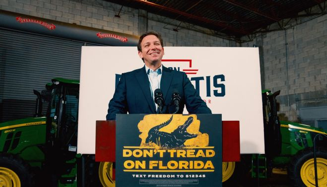 Ron DeSantis, que ha vuelto a ganar como gobernador de Florida, cargo que ejerce desde 2019