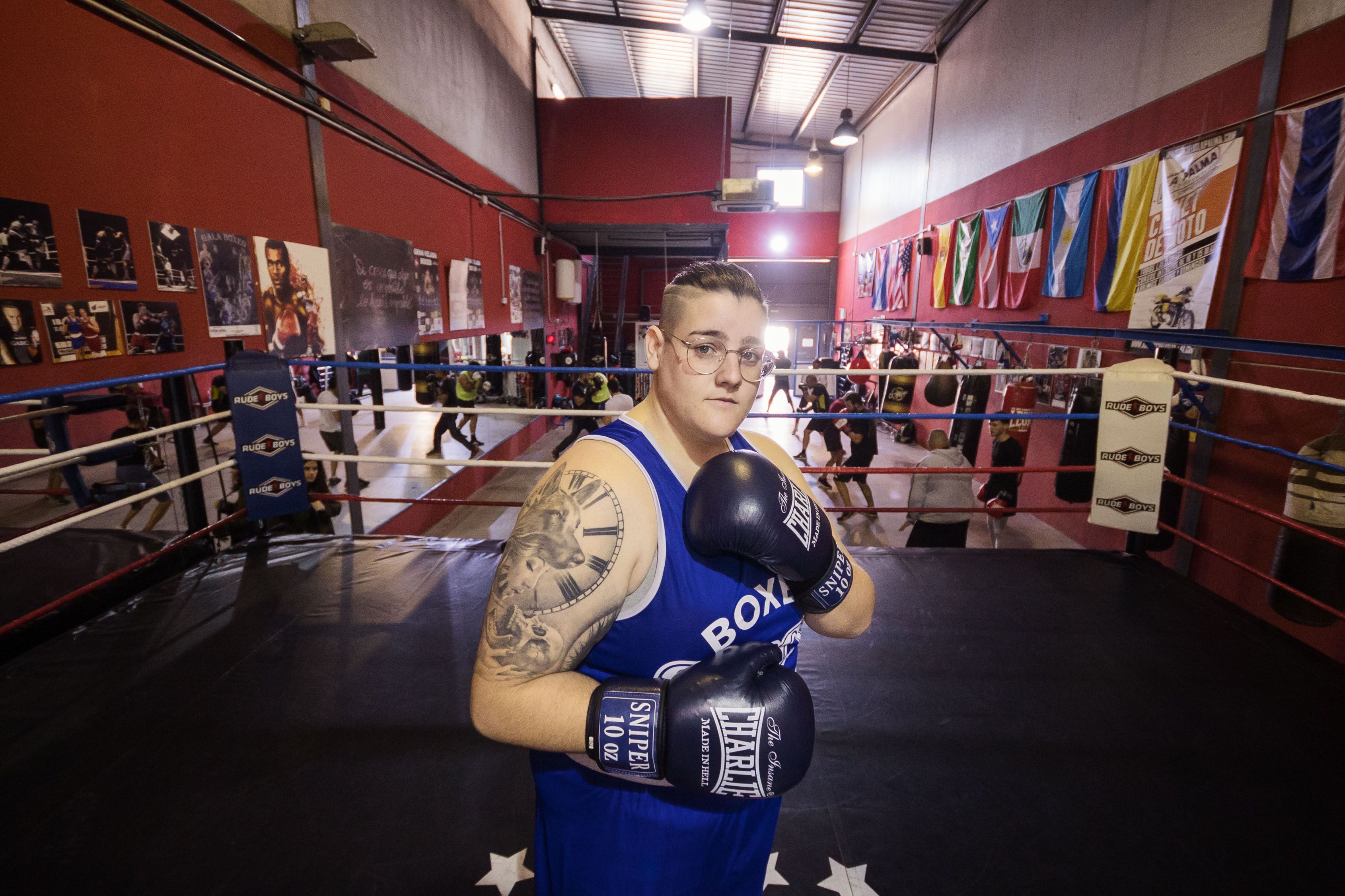 La boxeadora portuense Zaira García Garay en el ring del club fundado por su abuelo.