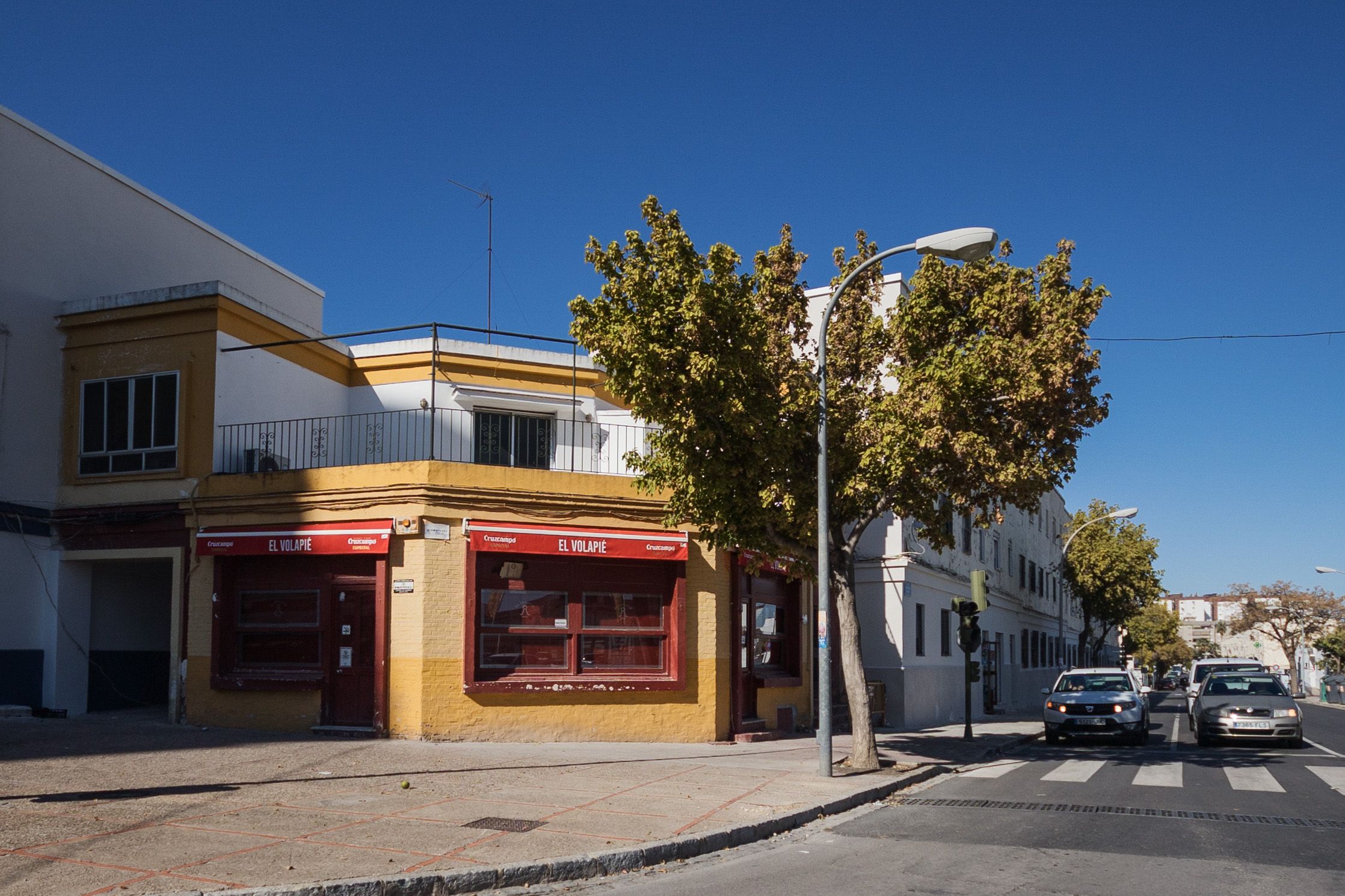 El antiguo bar Volapié de Jerez, ahora en venta.