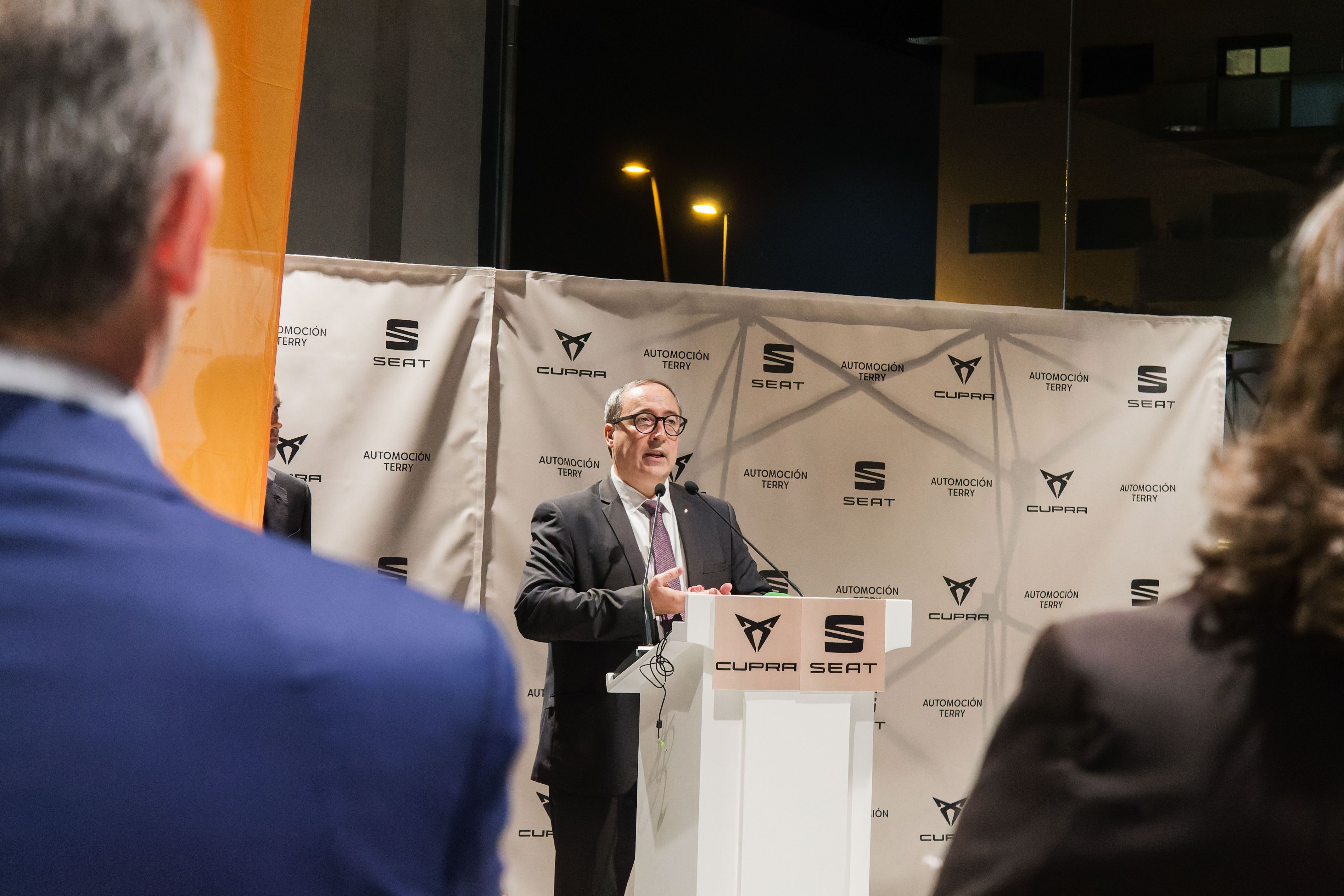 El director general de Seat Cupra España, presente en la apertura, en su intervención. CANDELA NÚÑEZ