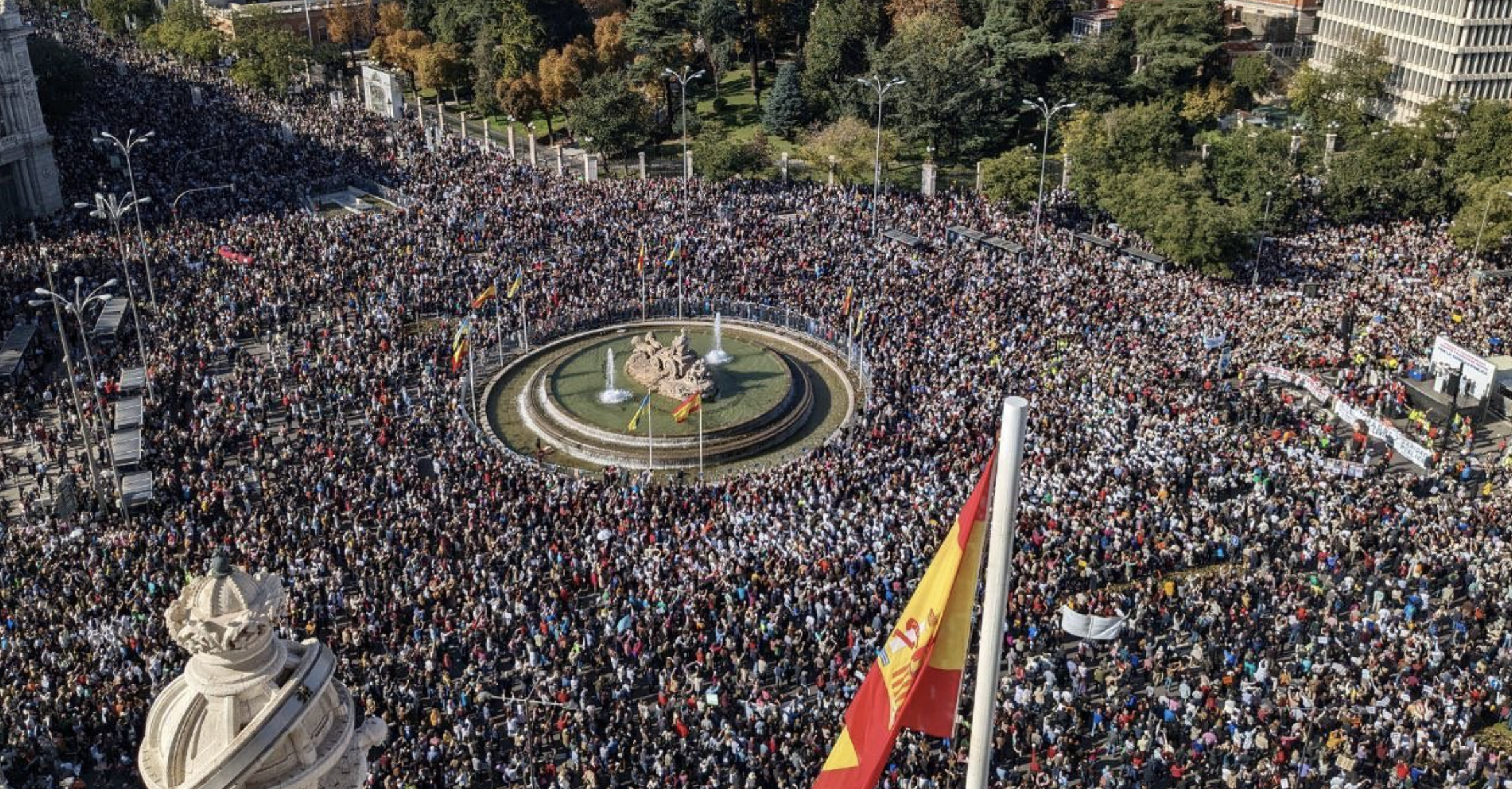 Una marea humana histórica en Madrid en defensa de la sanidad pública y contra los recortes de Ayuso.