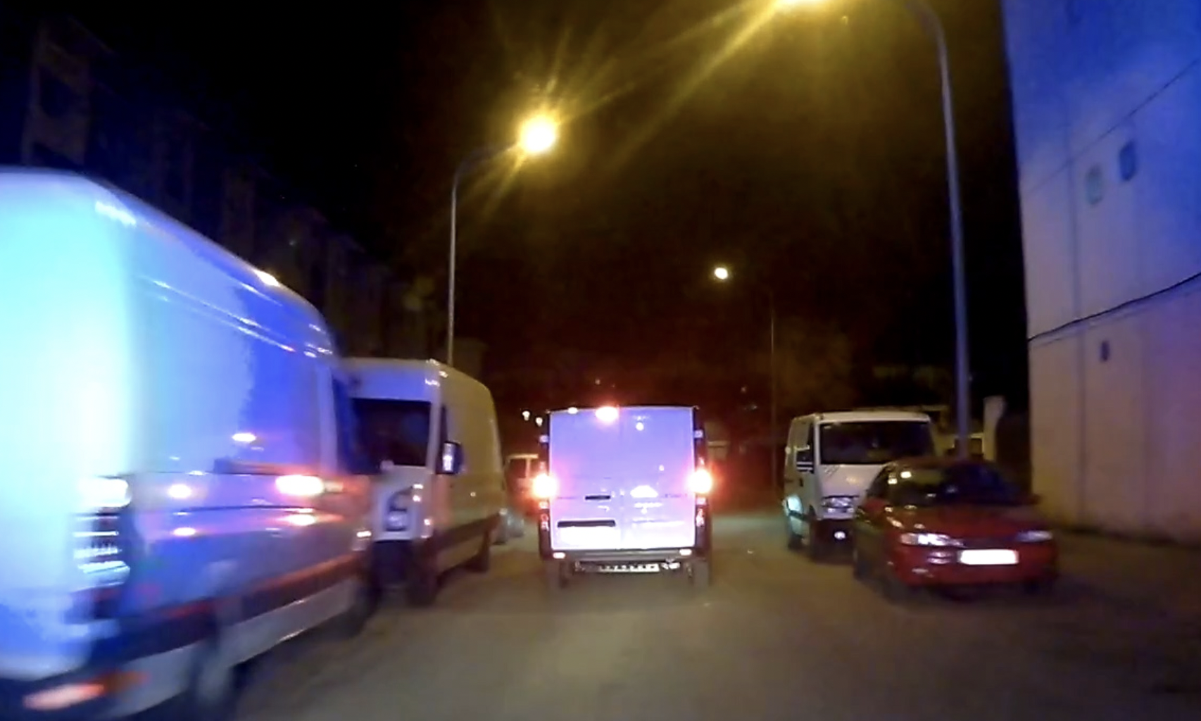 Imagen de la persecución a una furgoneta en el Polígono Sur de Sevilla.